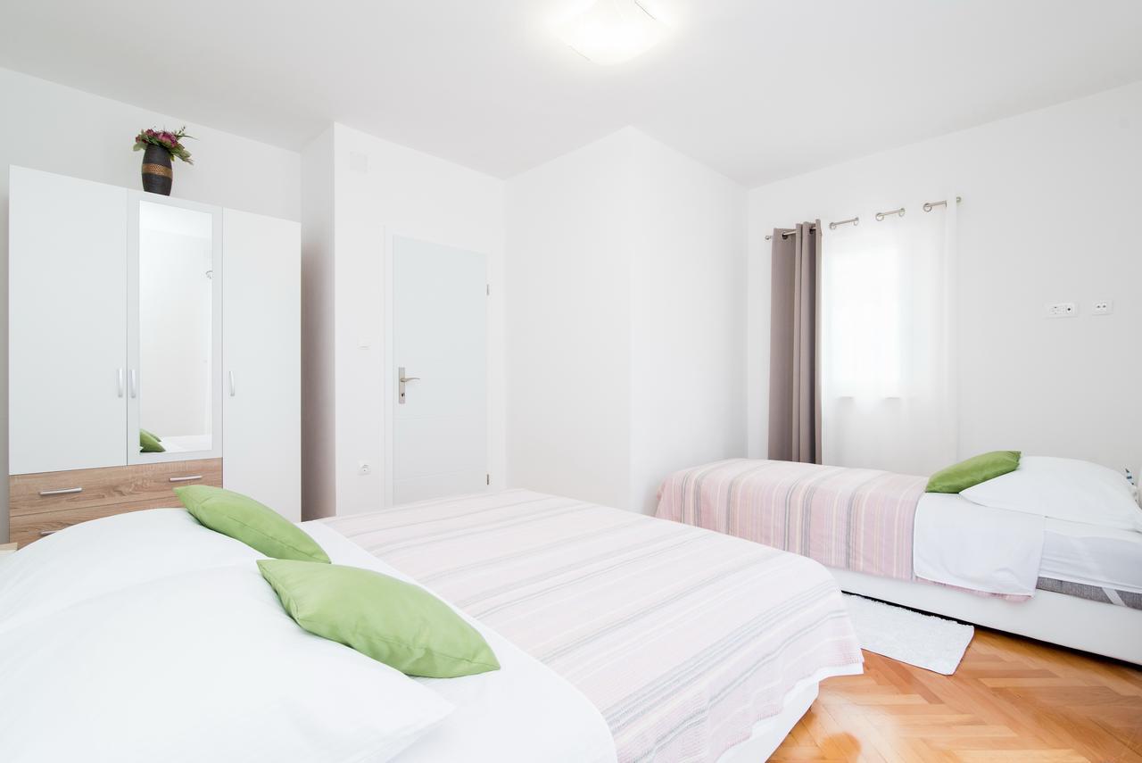 Apartment Seventh Heaven Podstrana Exterior photo